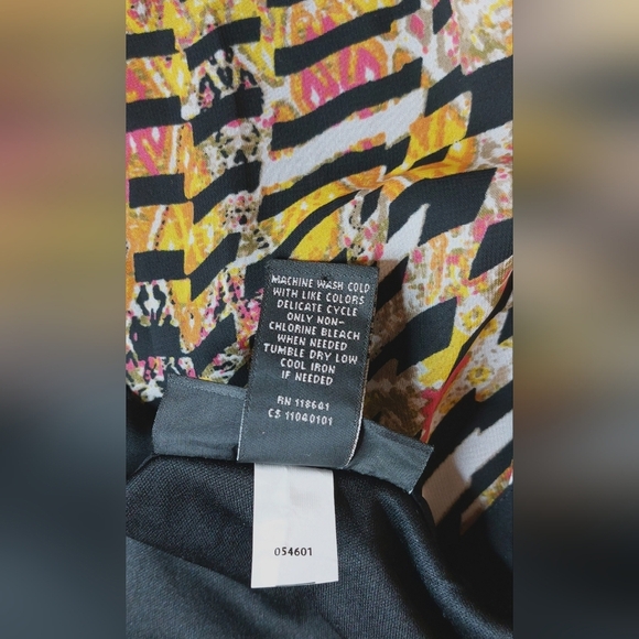 Lane Bryant Women's Sheer Lined V Neck Multicolored Aztec Print Dress Size 18 - Picture 7 of 9